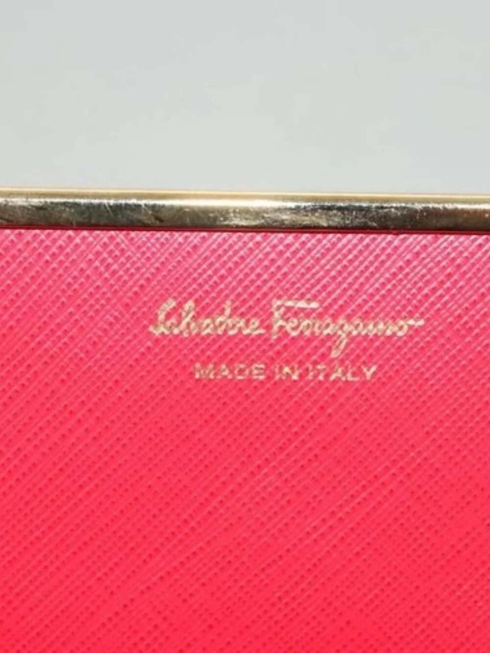 Salvatore Ferragamo Gancini Card Case Leather Red Gold Auth bs24757